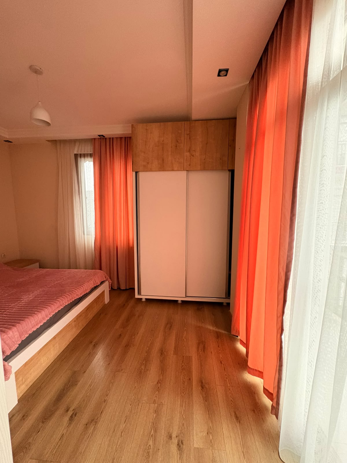 Renovated 2-Bedroom Apartment in Batumi photo 7 of 8
