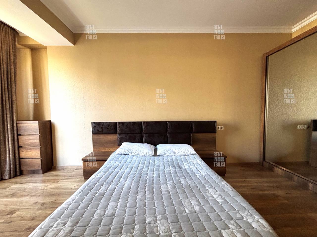 Two-Bedroom Apartment in Saburtalo photo 2 of 8