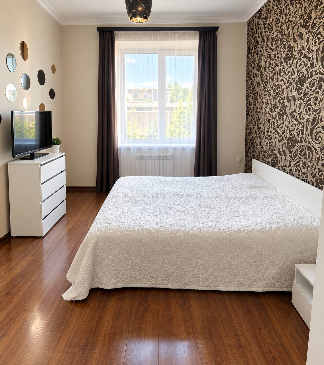 Furnished 3-Bedroom Apartment in Ajapnyak photo 3 of 6