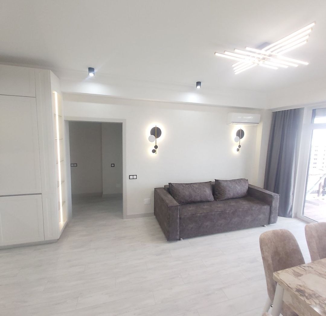 2-Bedroom Apartment with Living Room in Riscani photo 4 of 8