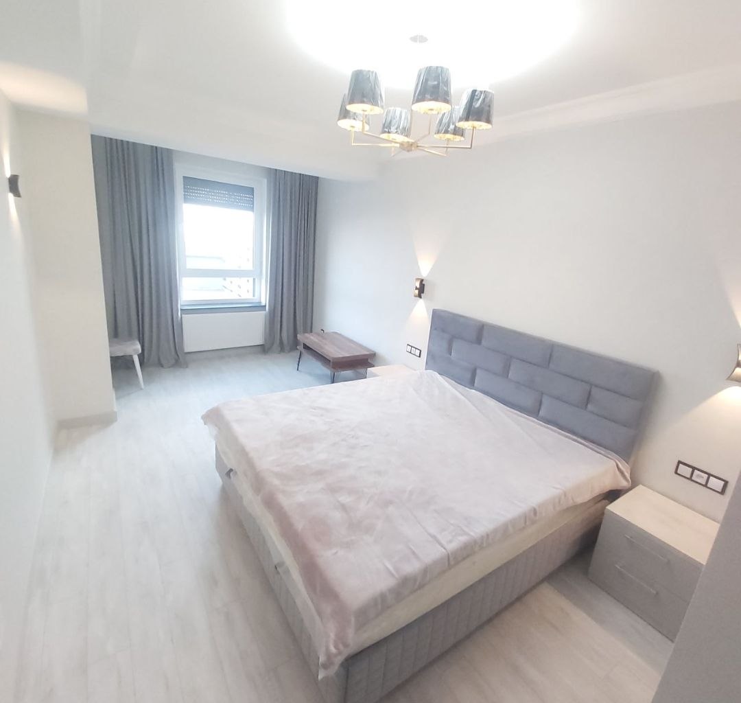 2-Bedroom Apartment with Living Room in Riscani photo 6 of 8