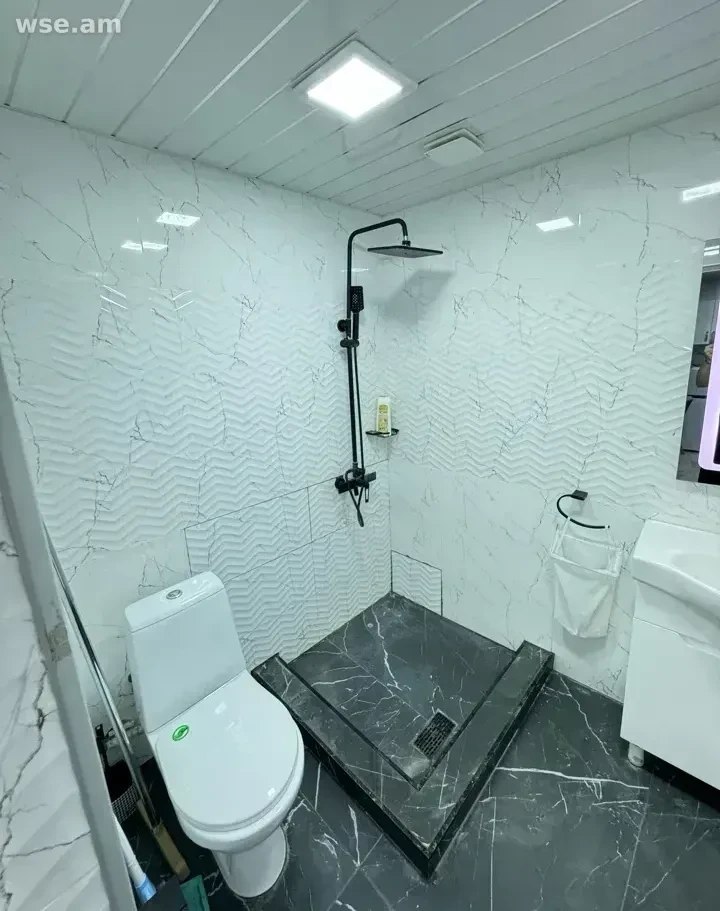 One-Bedroom Apartment for Rent in Kentron photo 5 of 5