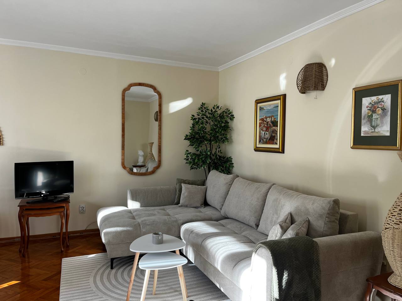 One-Bedroom Apartment in Zvezdara photo 1 of 8