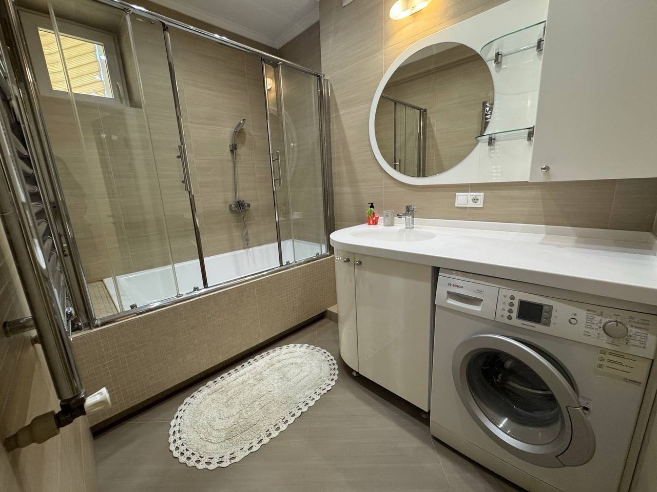 Three-Room Apartment in Central Chisinau photo 8 of 8