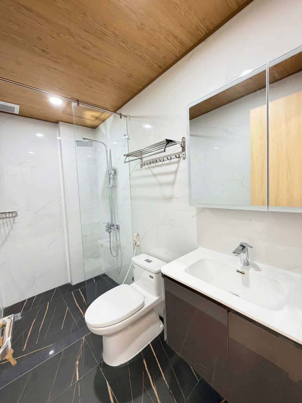 1-Bedroom Apartment in Khue My photo 7 of 7