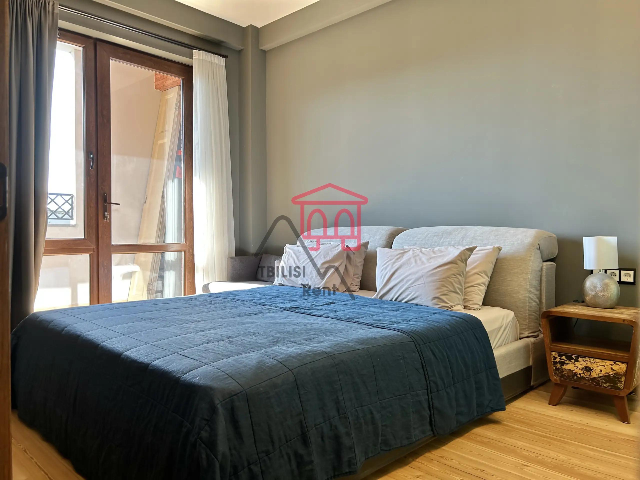 Designer 2-Bedroom Apartment in Saburtalo photo 3 of 8