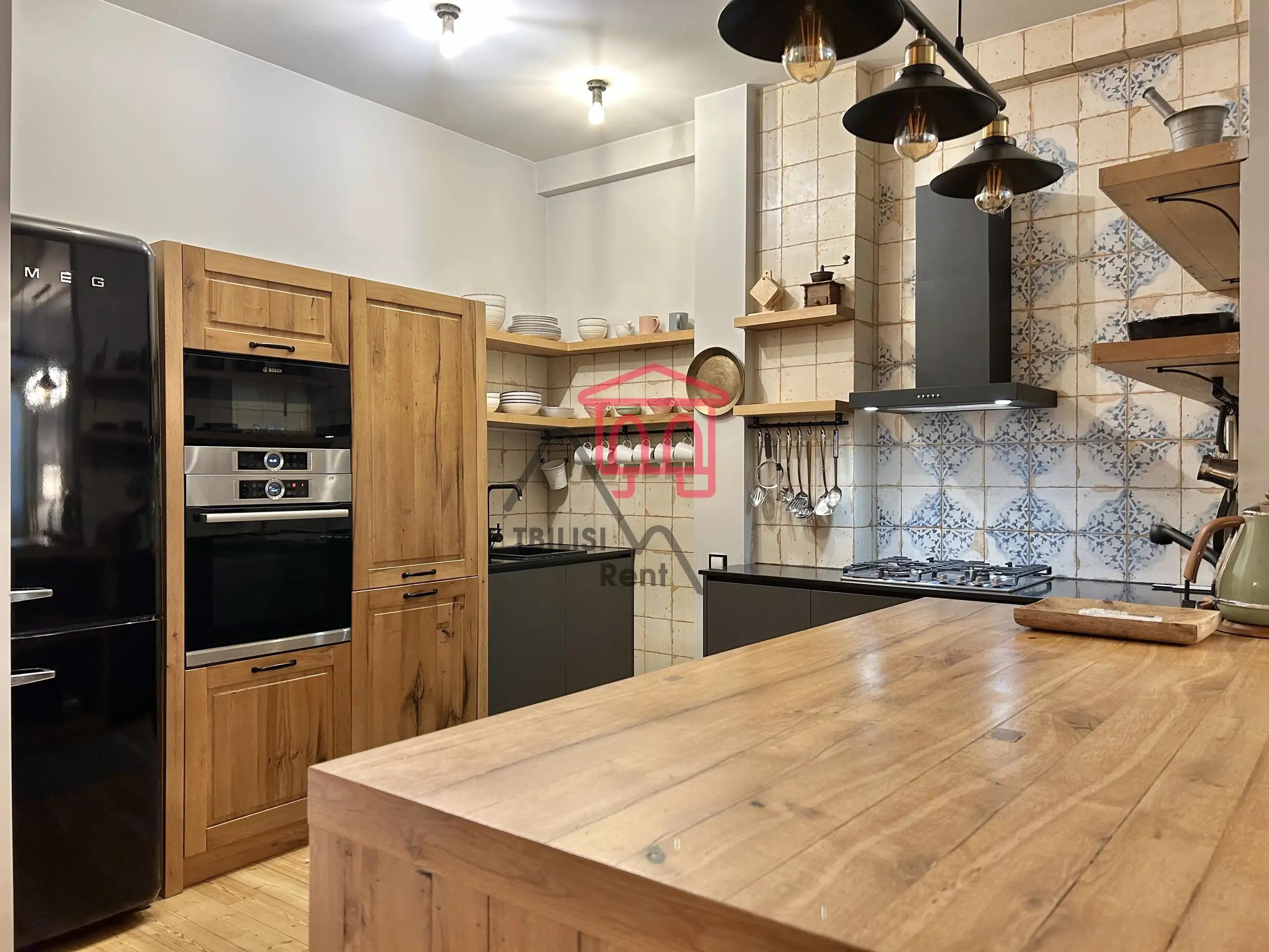 Designer 2-Bedroom Apartment in Saburtalo photo 8 of 8