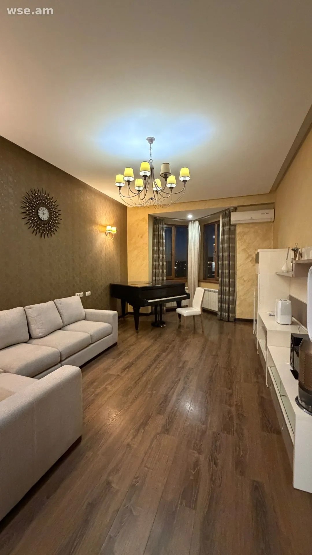 4-Bedroom Apartment in Kentron photo 1 of 8