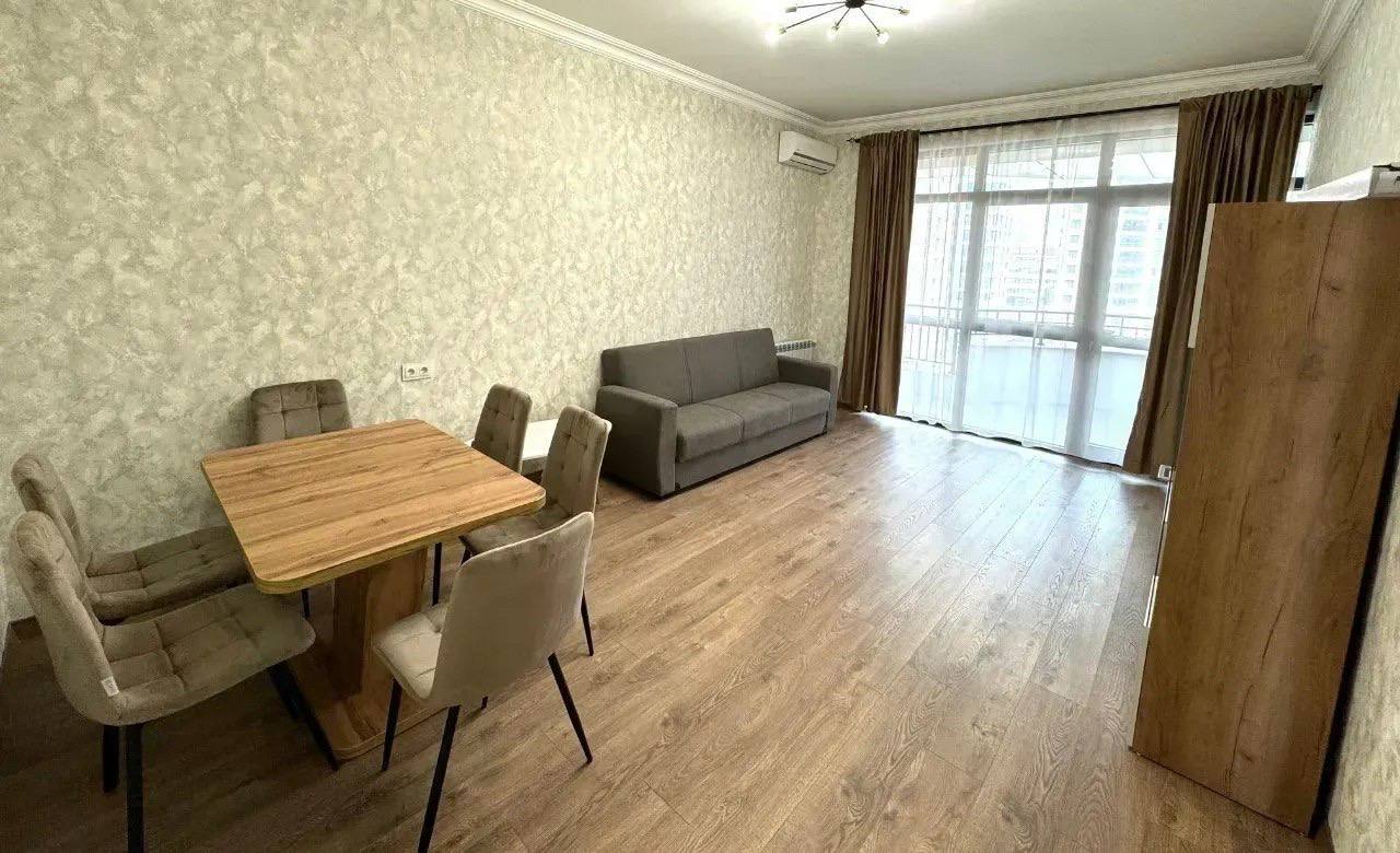 Furnished 3-Room Apartment in Kentron photo 1 of 8