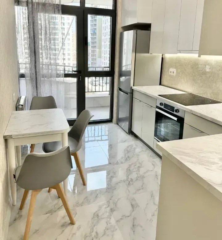 Furnished 3-Room Apartment in Kentron photo 4 of 8