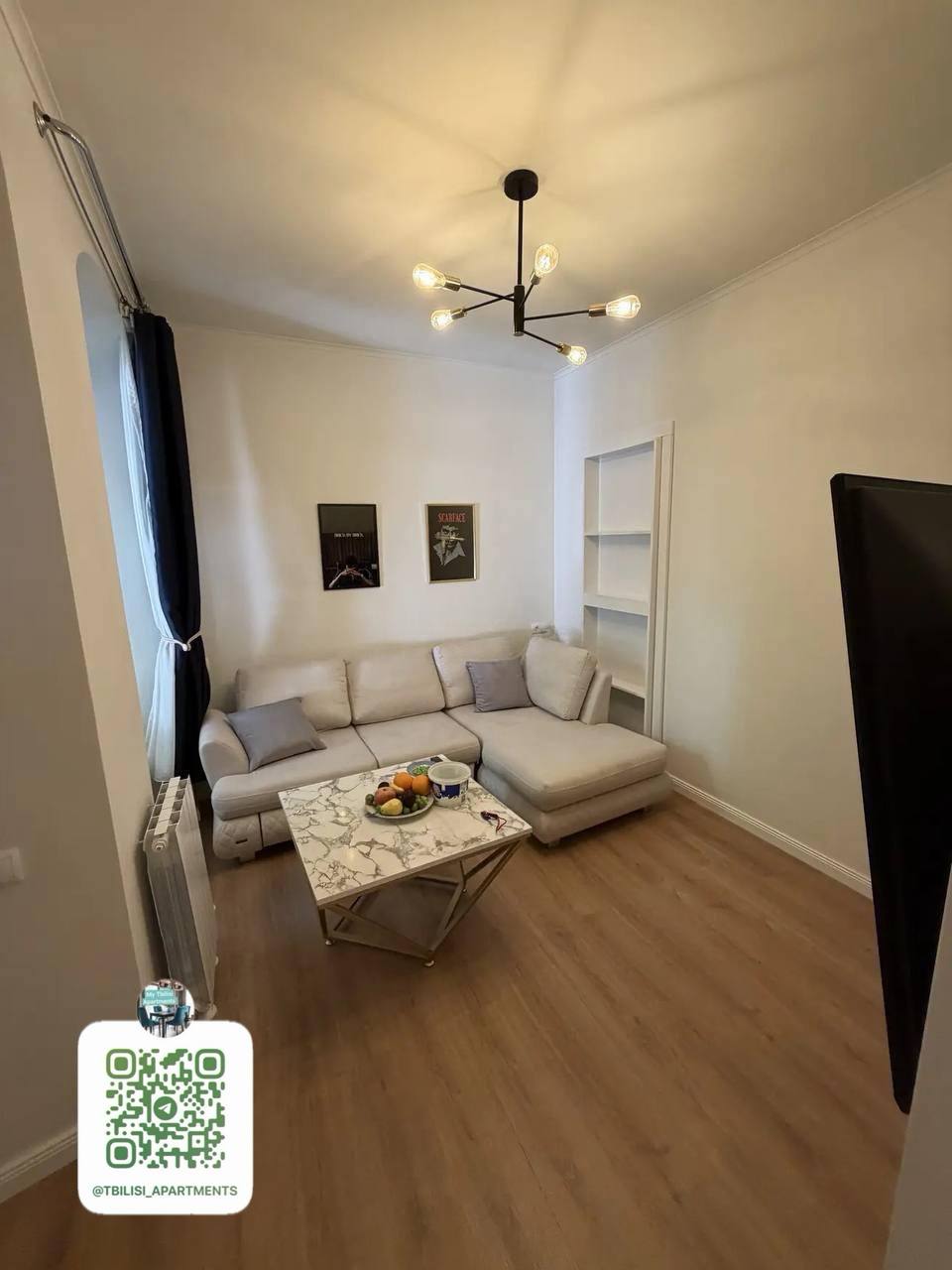 One-Bedroom Apartment in Sololaki photo 2 of 8