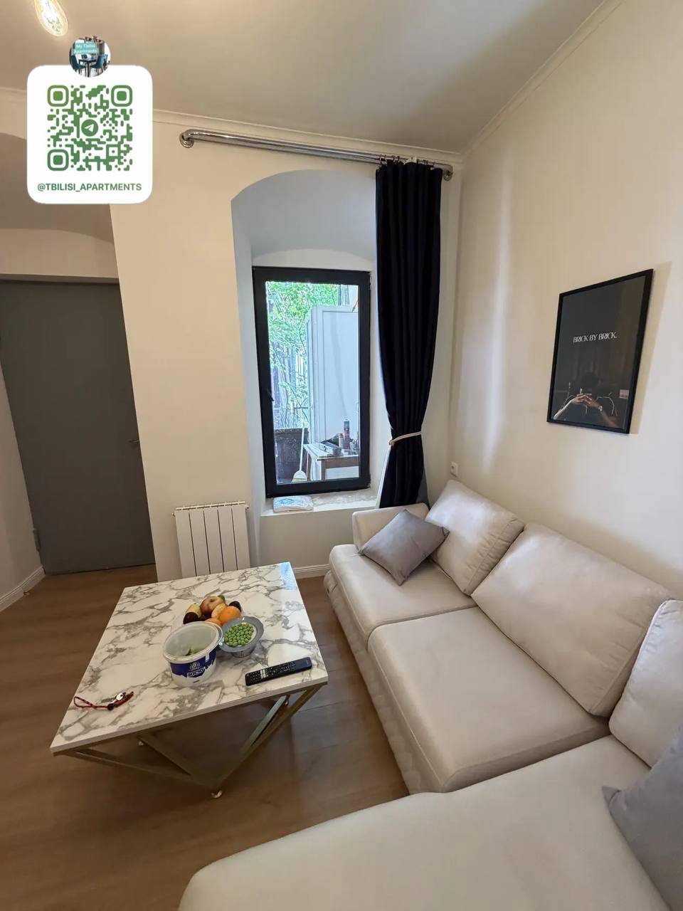 One-Bedroom Apartment in Sololaki photo 3 of 8