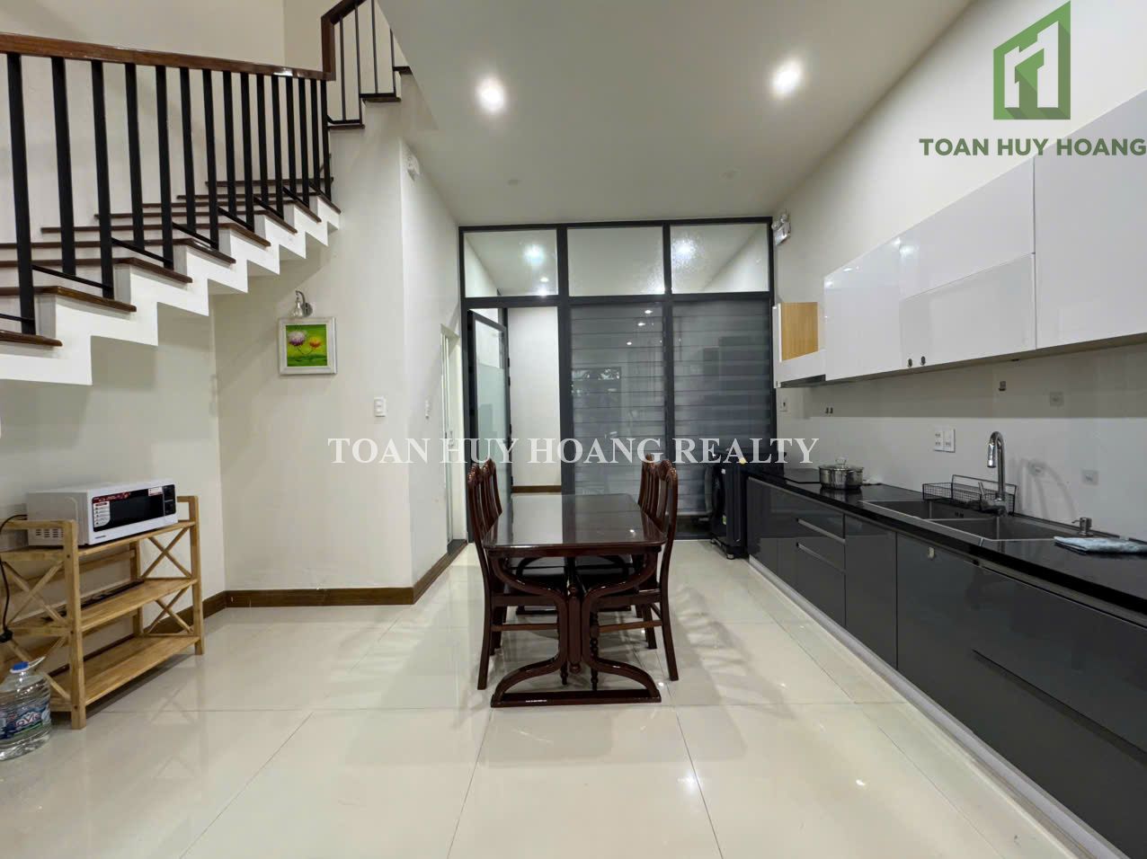 3-Bedroom House Near the Han River photo 5 of 8