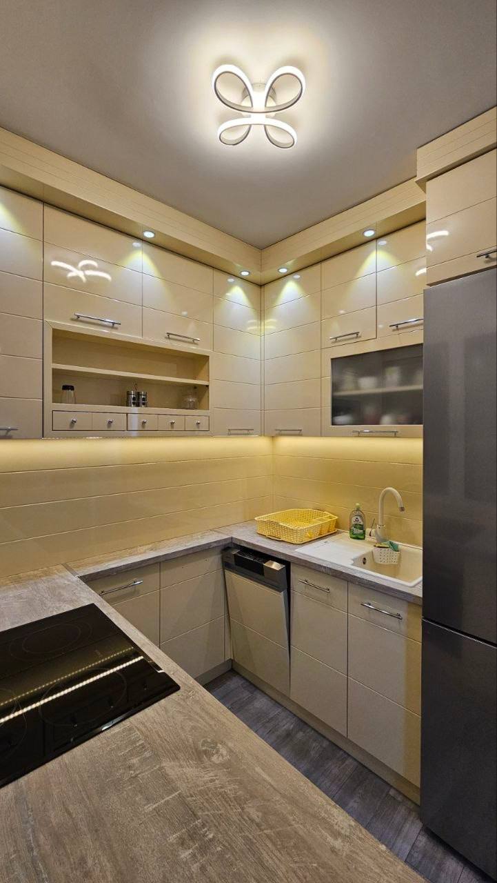1-Bedroom Apartment in Block 45 photo 2 of 5