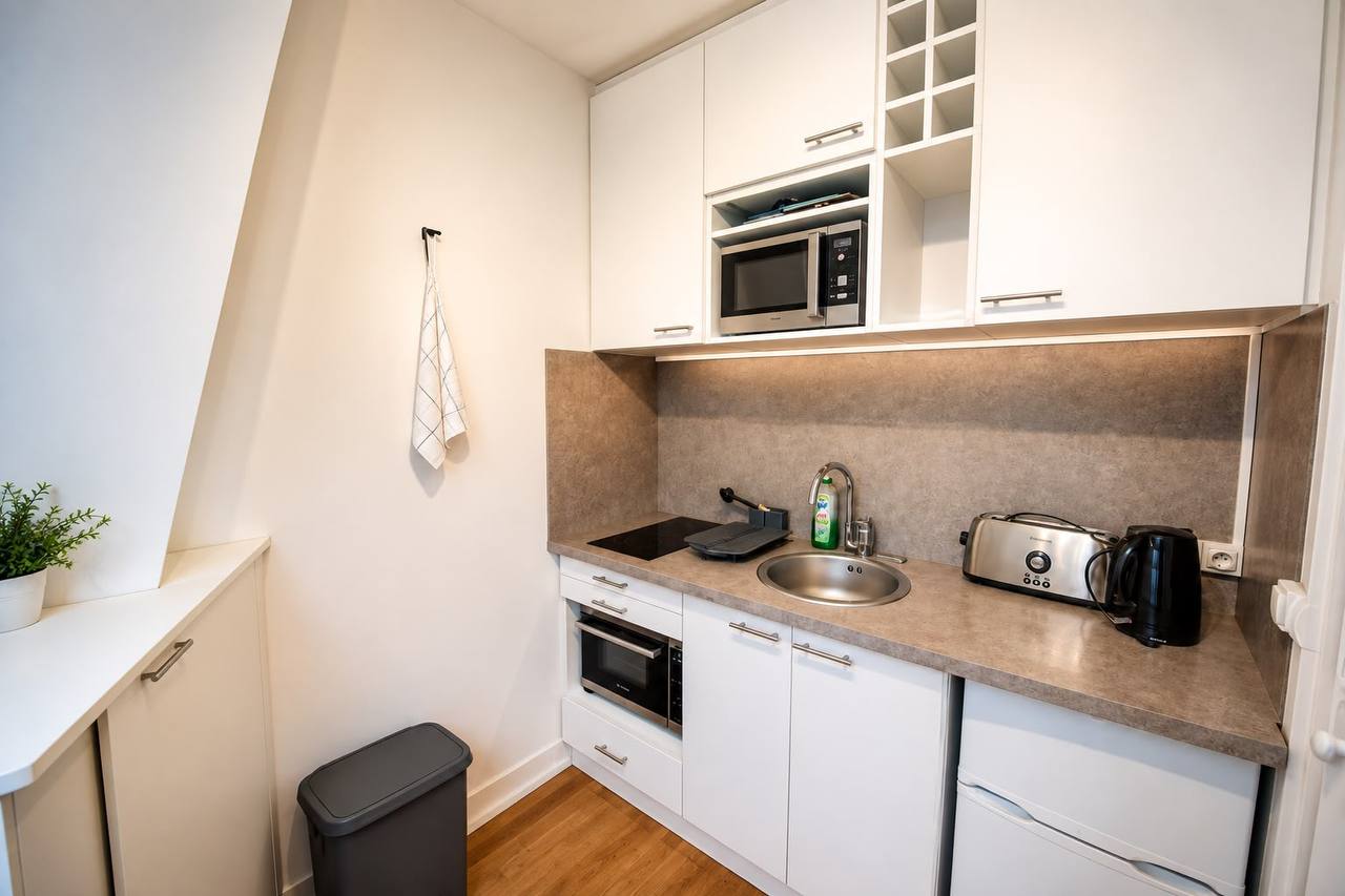 Студия 22 м² в 8-м округе Парижа photo 4 of 5
