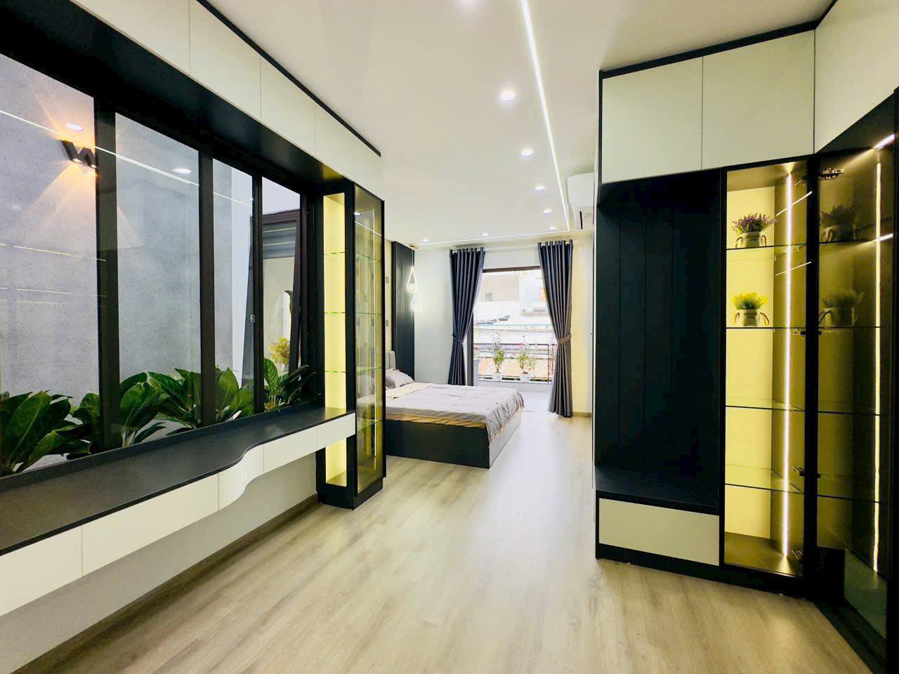 Three-Bedroom House in Hoa Khanh photo 5 of 8