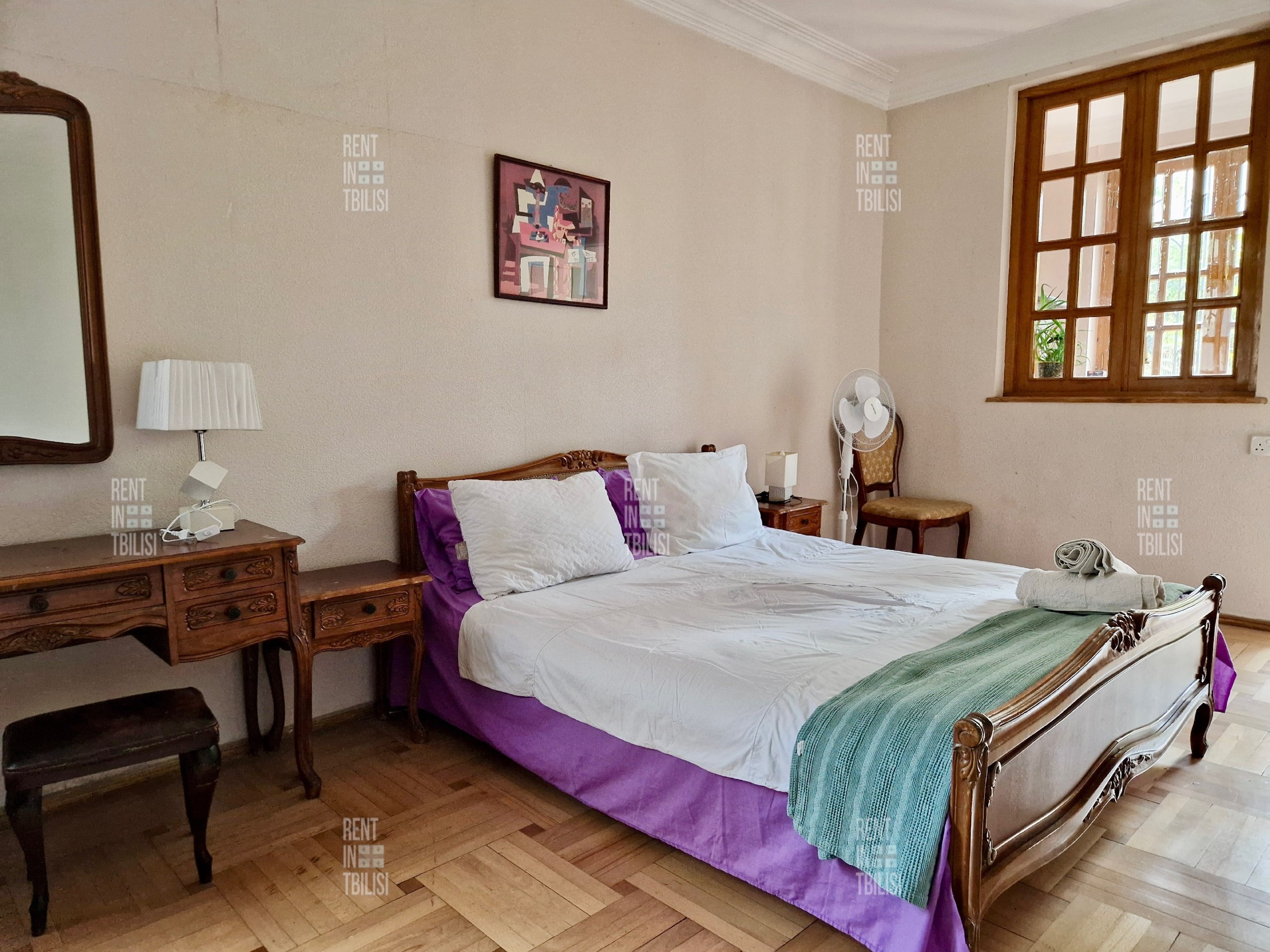 Spacious 2-Bedroom Apartment with Private Courtyard photo 2 of 8