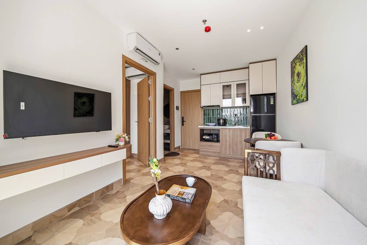Brand-New 1-Bedroom Apartment in Khue My photo 2 of 7