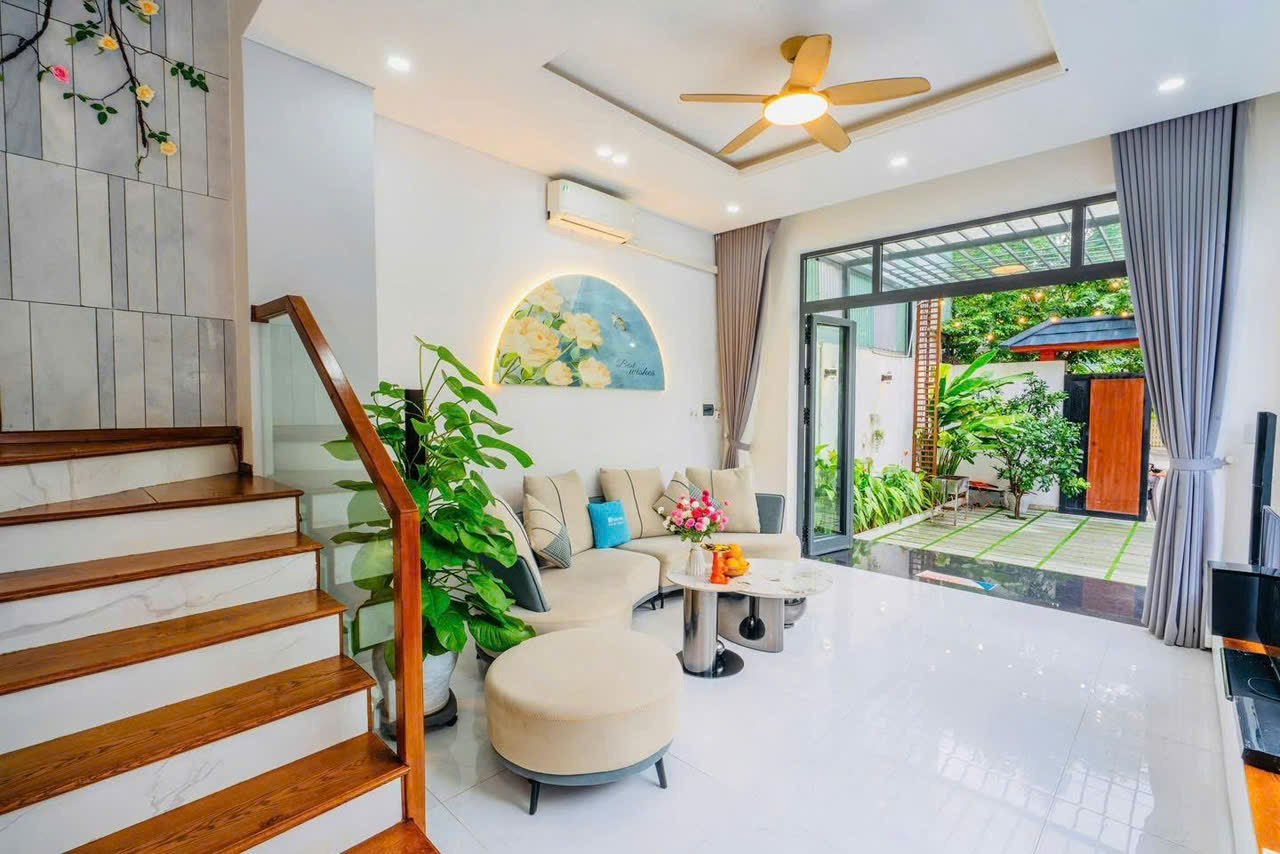 4-Bedroom Villa with Pool in Son Tra photo 6 of 8