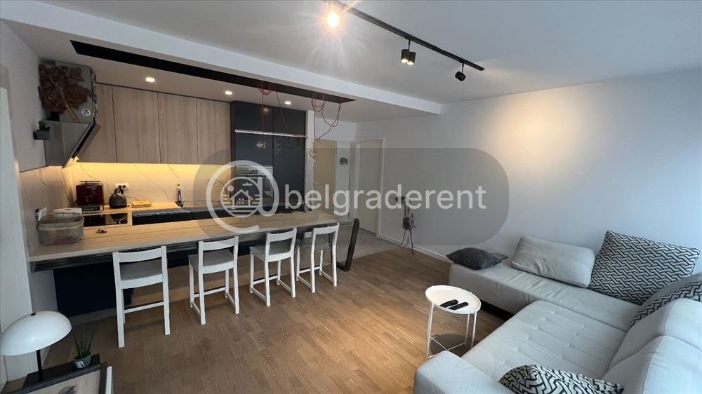 3-Room Apartment in Novi Beograd, Blok 45 photo 1 of 7