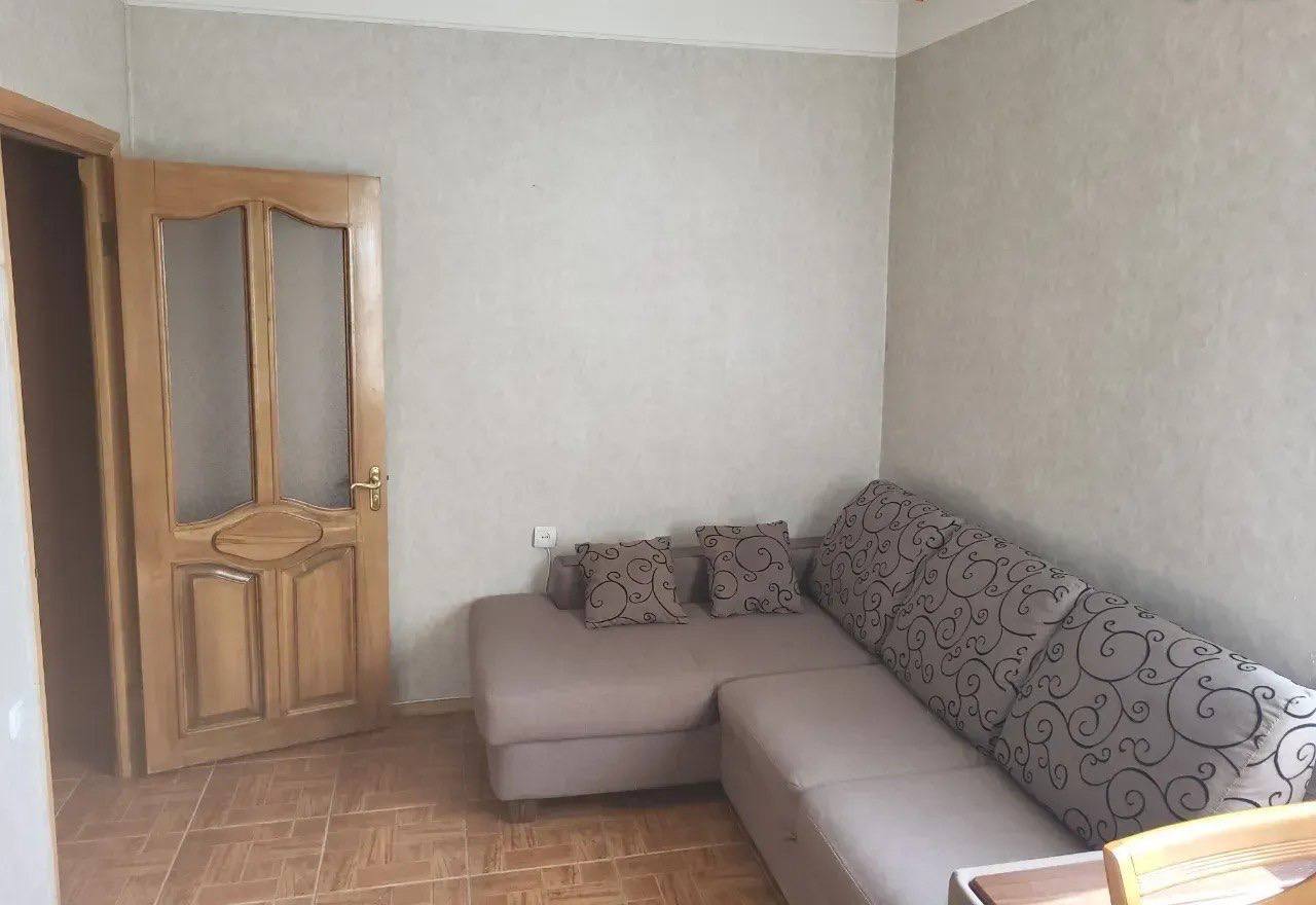 Furnished 3-Room Apartment in Arabkir photo 2 of 8