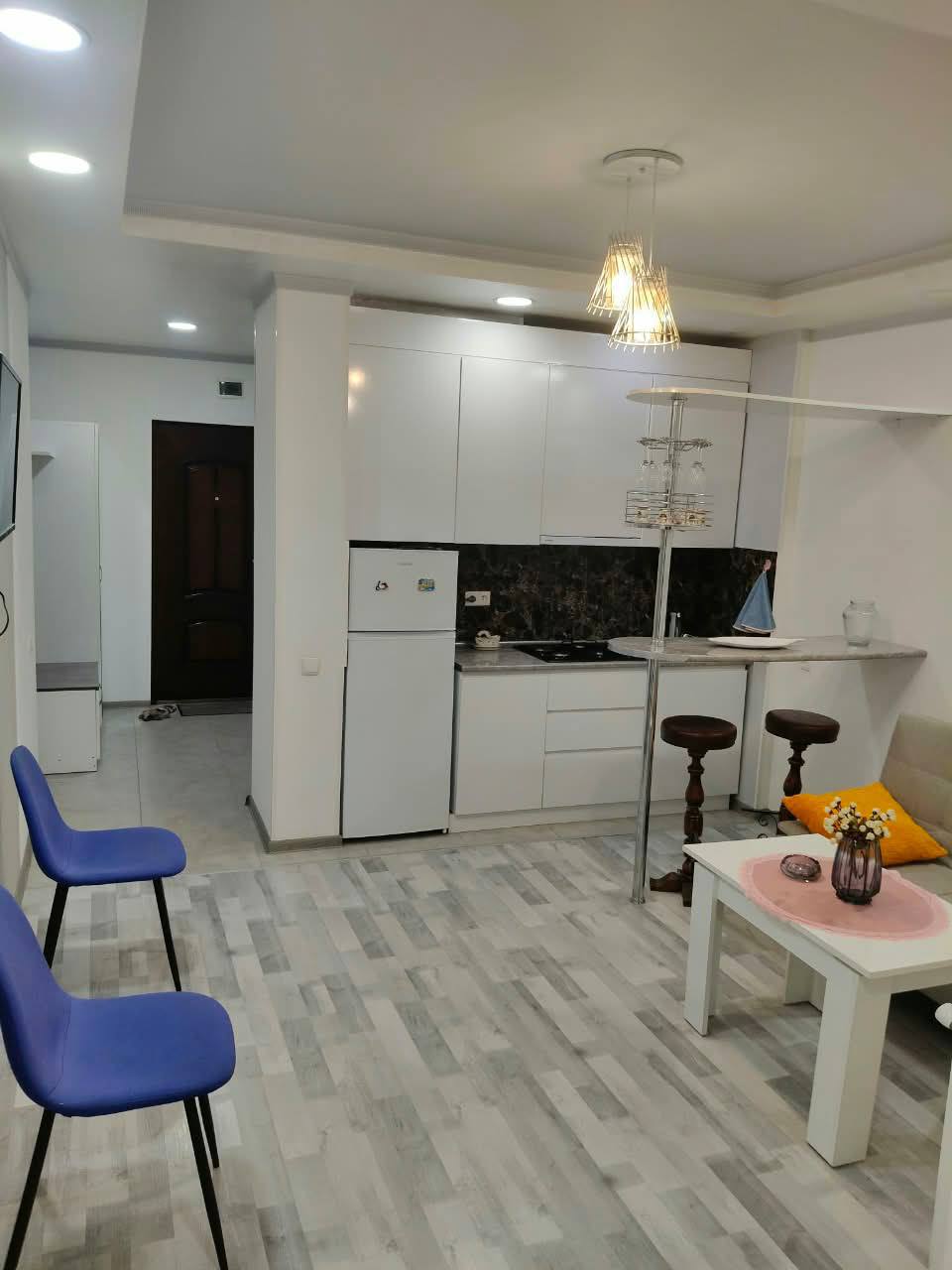 Two-Room Apartment Near Grand Mall photo 4 of 8
