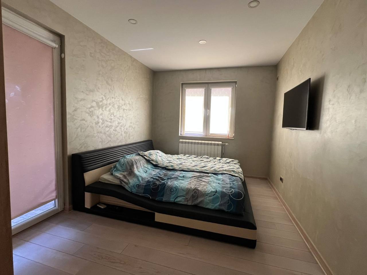 4-Bedroom Apartment in Belgrade photo 5 of 8