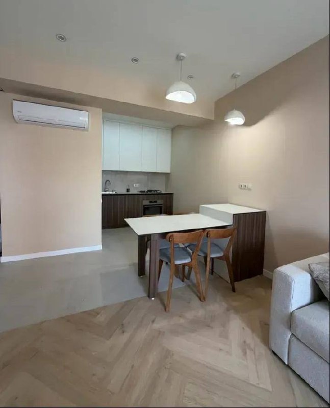 New-Build 2-Bedroom Apartment in Avan photo 2 of 8