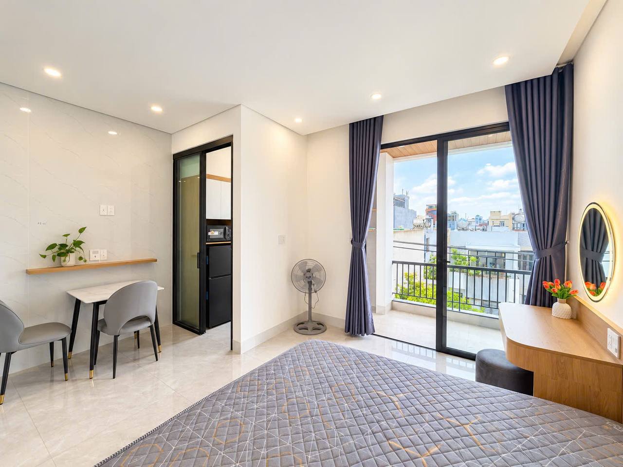 Brand-New 1-Bedroom Apartment in Khue My photo 5 of 8