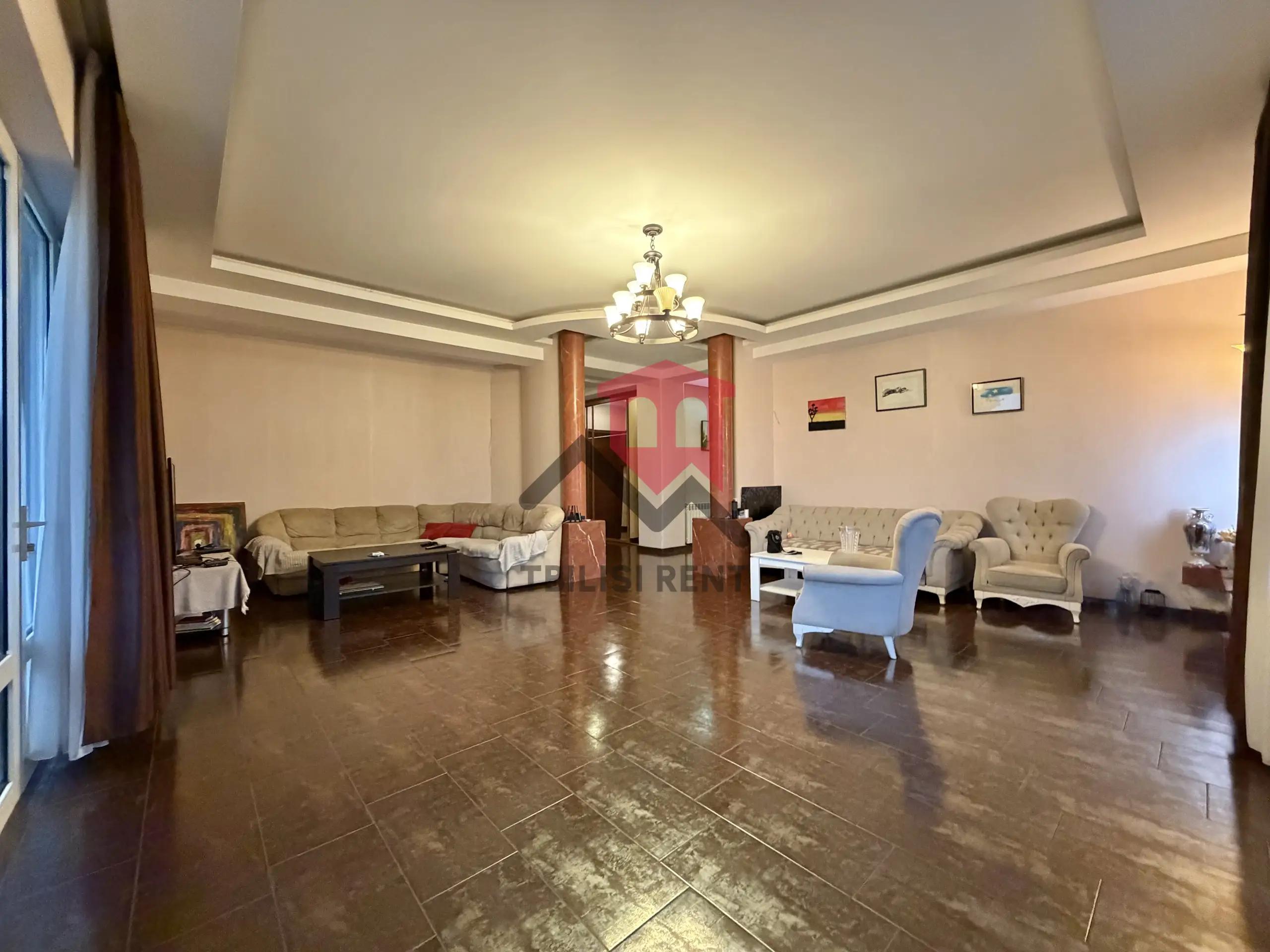Spacious 3-Bedroom Apartment in Saburtalo photo 2 of 8