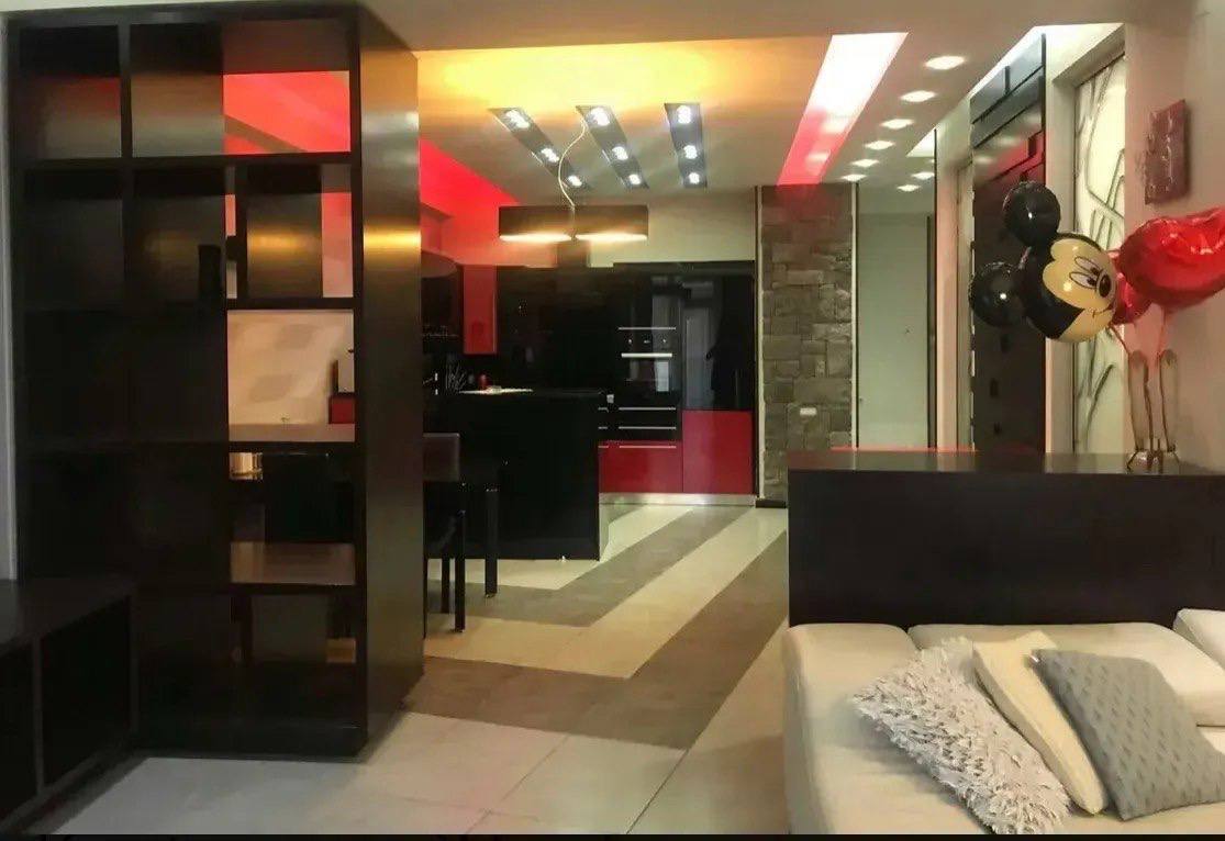 Меблированная 2-комнатная квартира в Кентроне photo 3 of 8