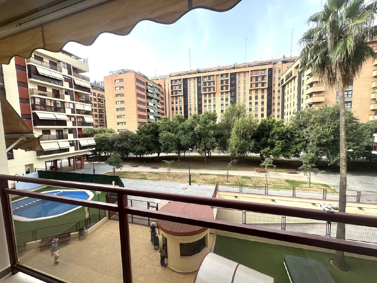 2-Bedroom Apartment with Terrace in Valencia photo 1 of 8
