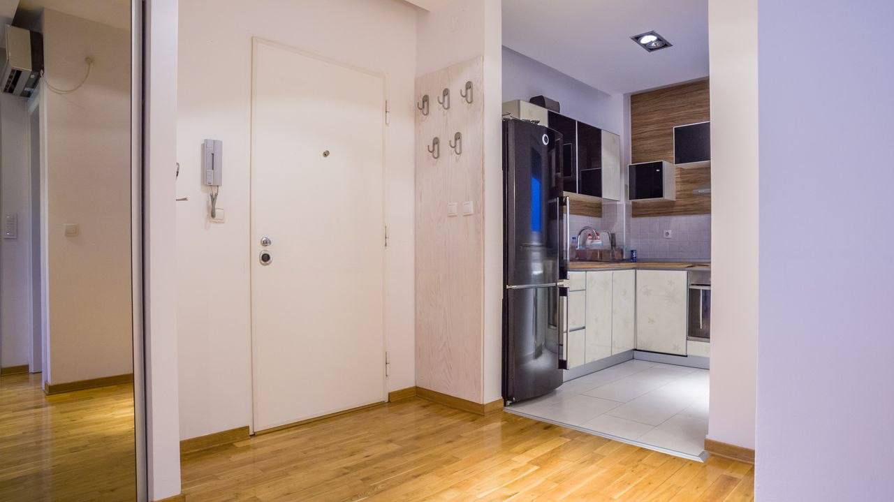 Меблированная квартира 2,5 комнаты в Врачаре photo 7 of 8