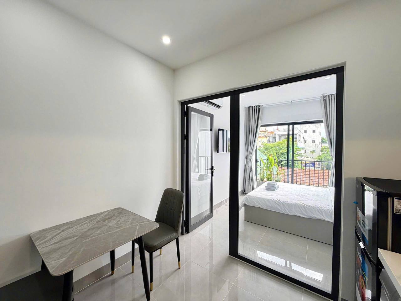 Brand-New 1-Bedroom Apartment in Son Tra photo 4 of 8