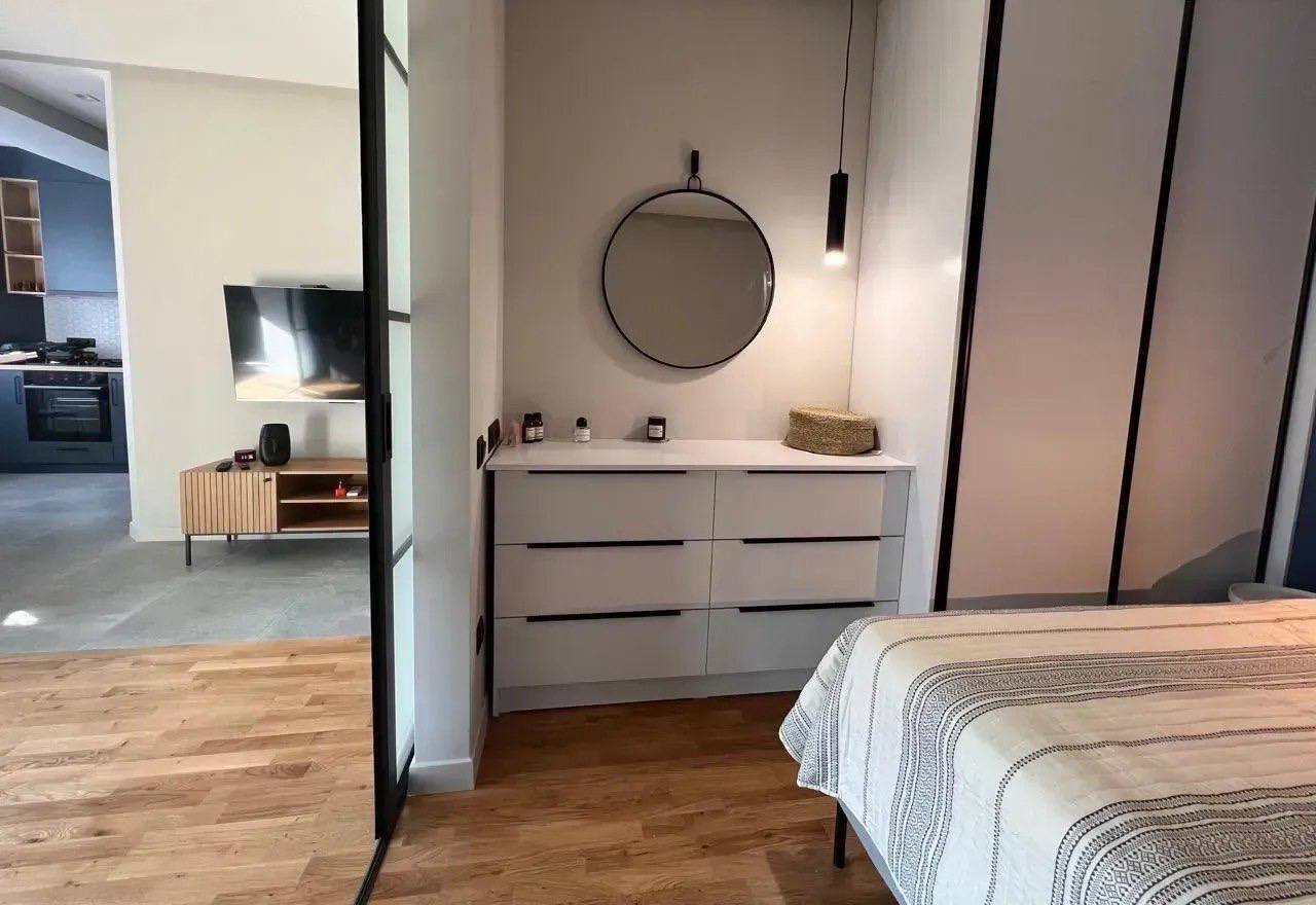 Furnished 2-Bedroom Apartment in Kentron photo 6 of 8