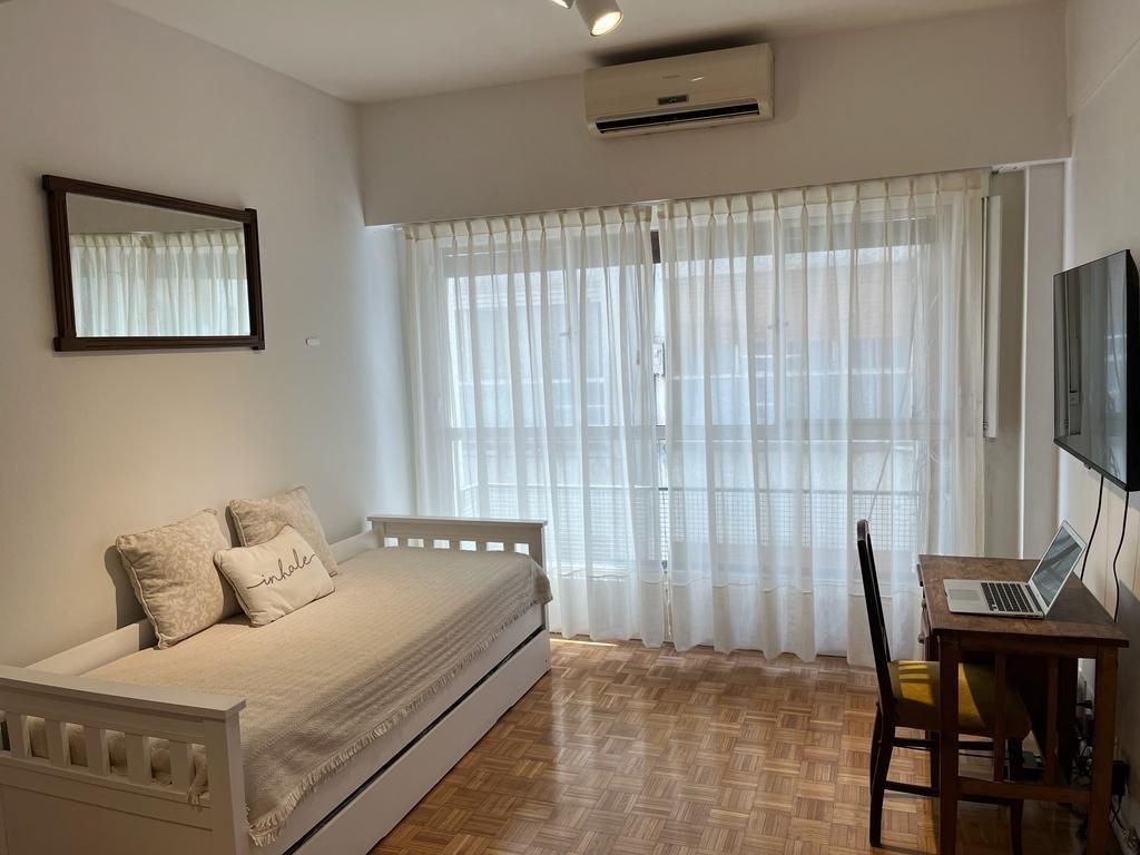 Two-room apartment in Palermo photo 2 of 8