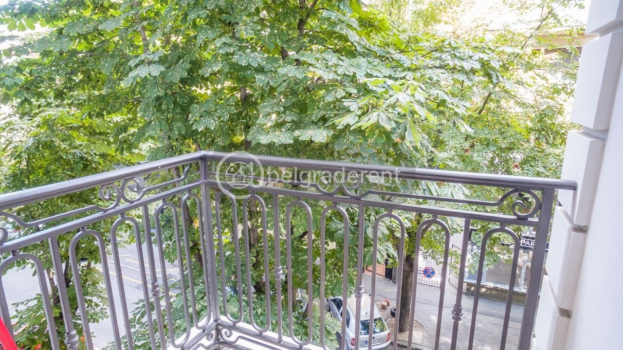 One-Bedroom Apartment in Stari Grad photo 3 of 7