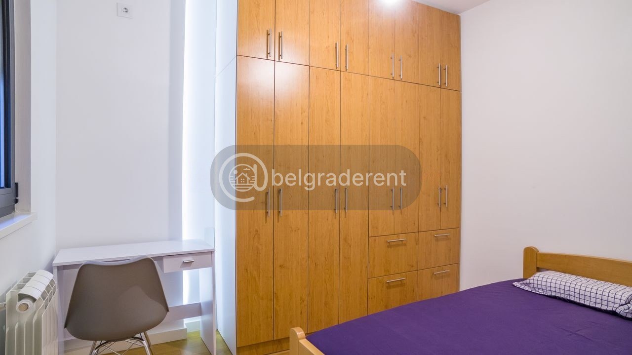 One-Bedroom Apartment in Stari Grad photo 4 of 7