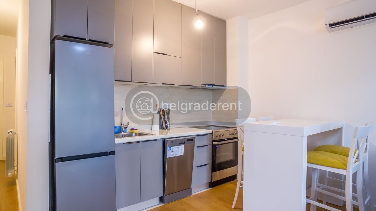 One-Bedroom Apartment in Stari Grad photo 6 of 7