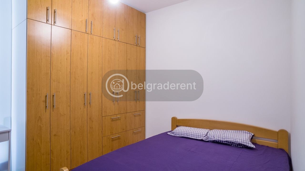 One-Bedroom Apartment in Stari Grad photo 7 of 7