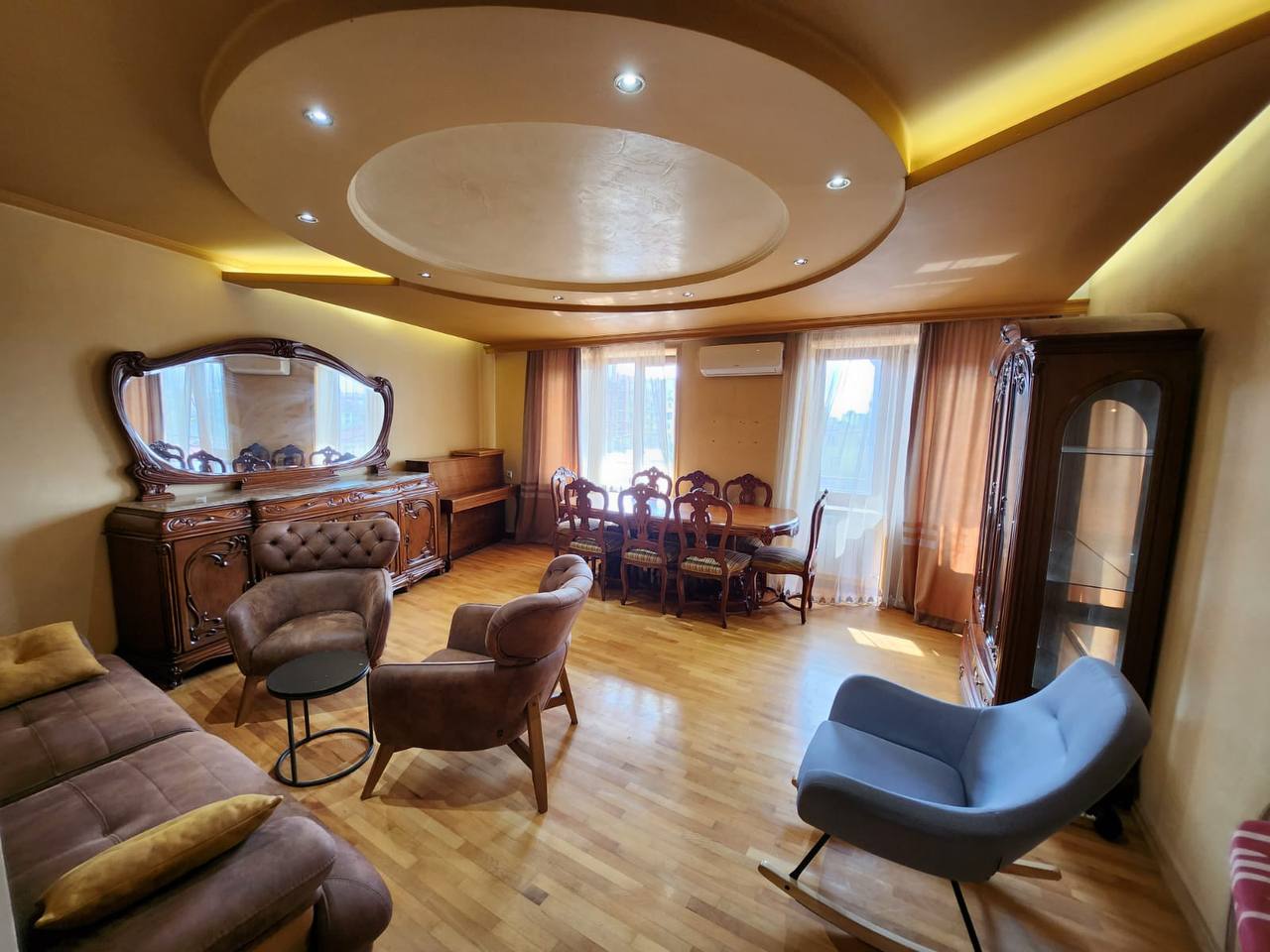 3-Bedroom Apartment in Old Batumi photo 1 of 8