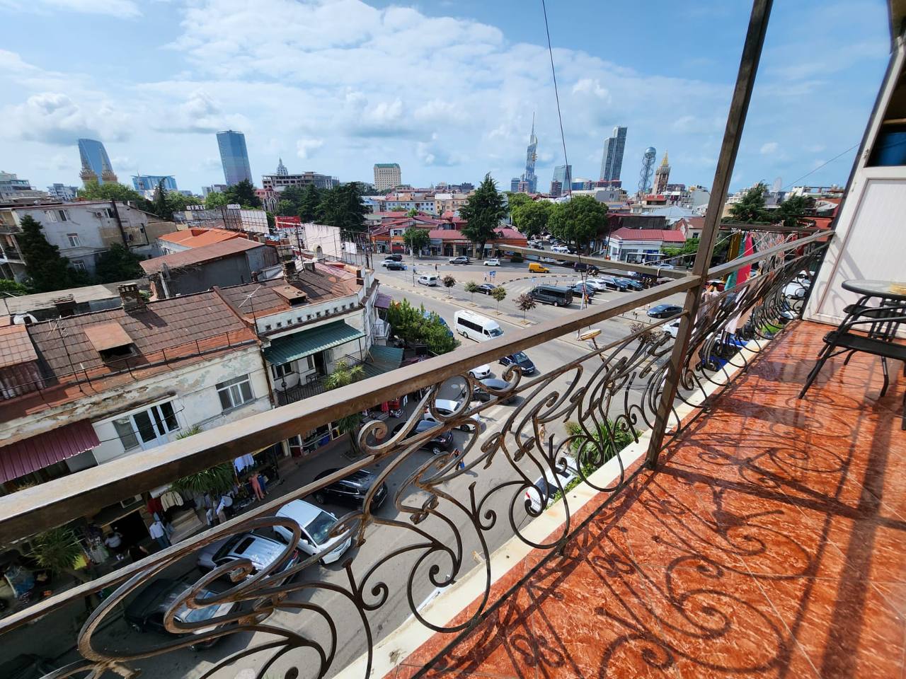 3-Bedroom Apartment in Old Batumi photo 8 of 8