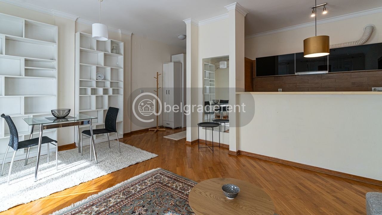 Двухкомнатная квартира в Звездаре photo 3 of 8
