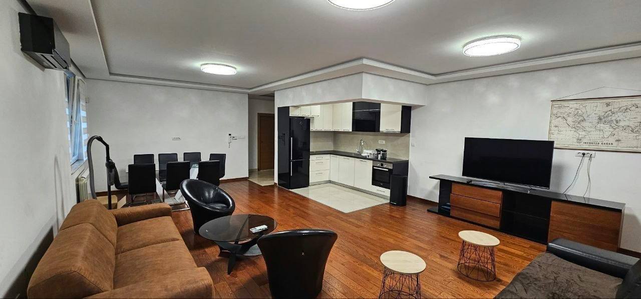 1-Bedroom Apartment on Urosa Trojanovica Street photo 2 of 5