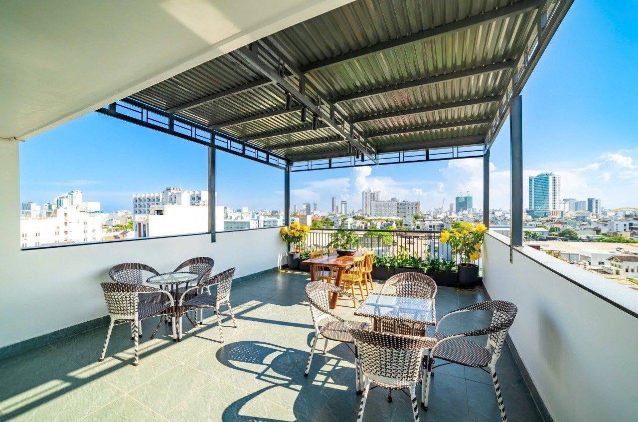1-Bedroom Apartment in Son Tra photo 1 of 8
