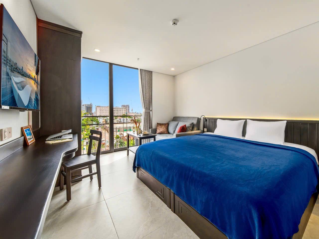 Brand-New Studio Apartment with Infinity Pool photo 2 of 8
