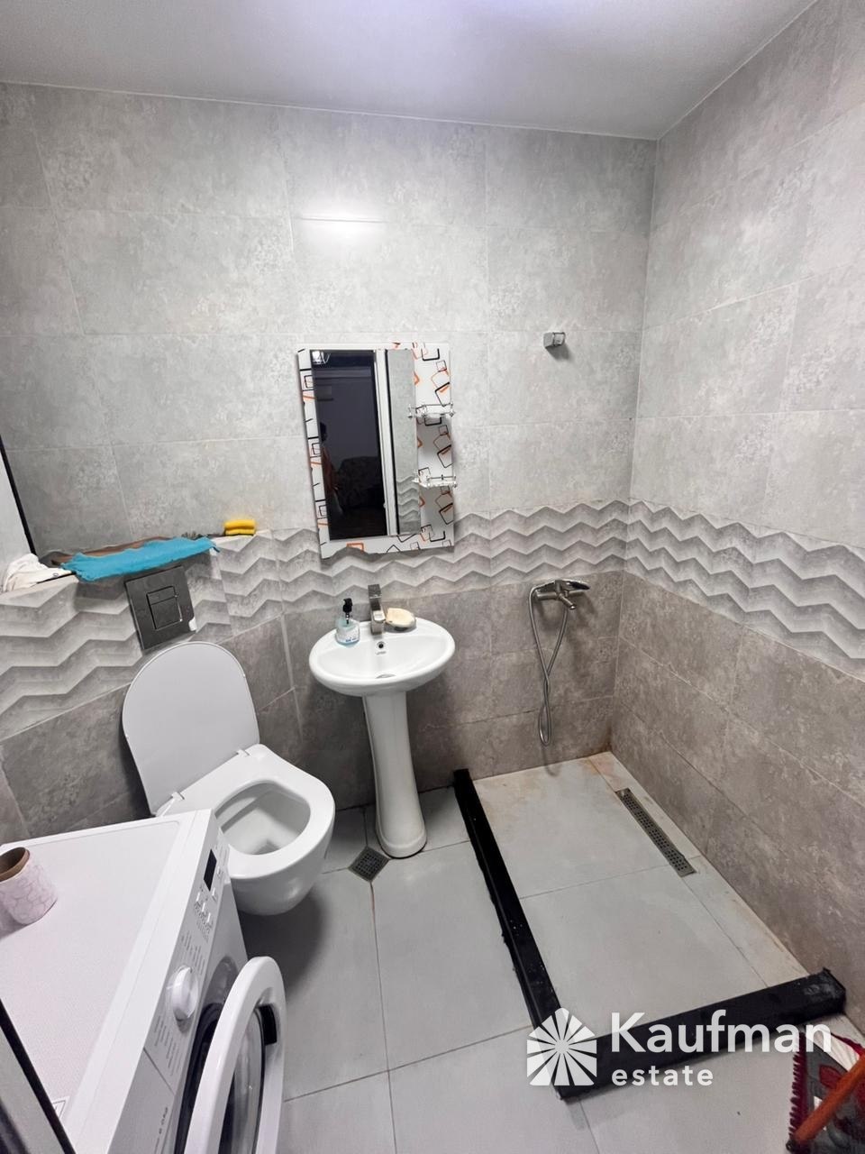 2-Bedroom Apartment Near the Sea photo 4 of 5