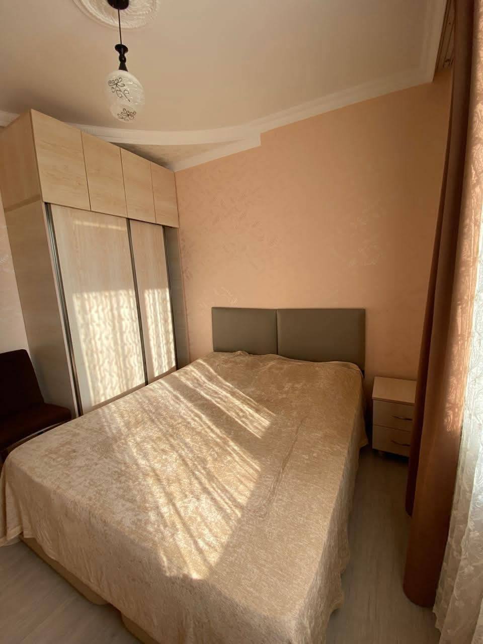 2-Bedroom Apartment on Agmashenebeli Street photo 4 of 6
