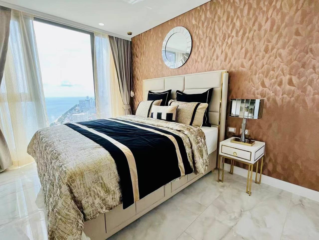 Copacabana Jomtien Beach Sea View Apartment photo 4 of 8