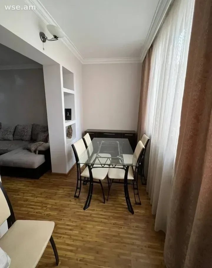 3-комнатная квартира в аренду в Давташене photo 3 of 8